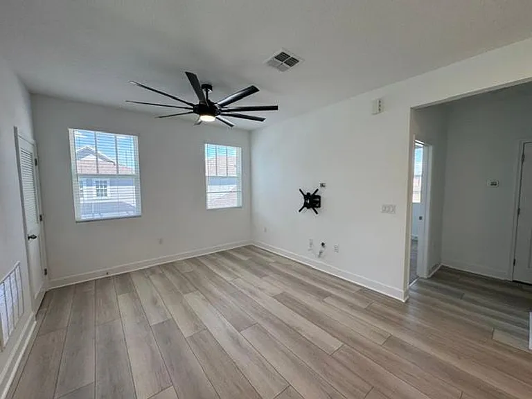7573 Estuary Lake Loop #B — Photo 4