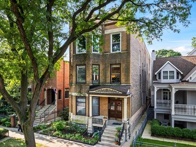 1049 W Wellington Ave APT 2A, Chicago, IL, 60657