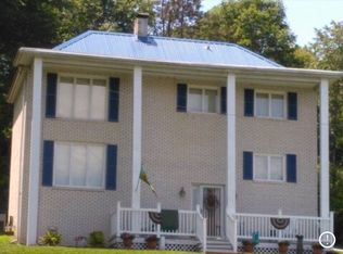 196 Orchard Dr, Uniontown, PA 15401