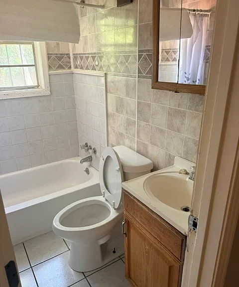 4210 Obannon Dr #1 — Photo 2