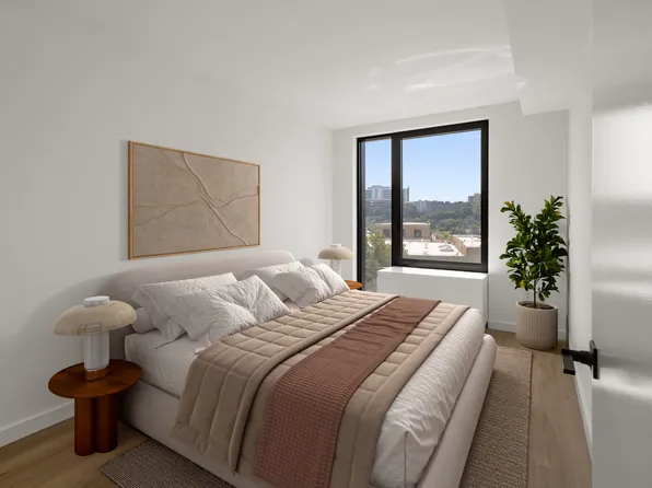 5055 Broadway 202 image 3 of 12
