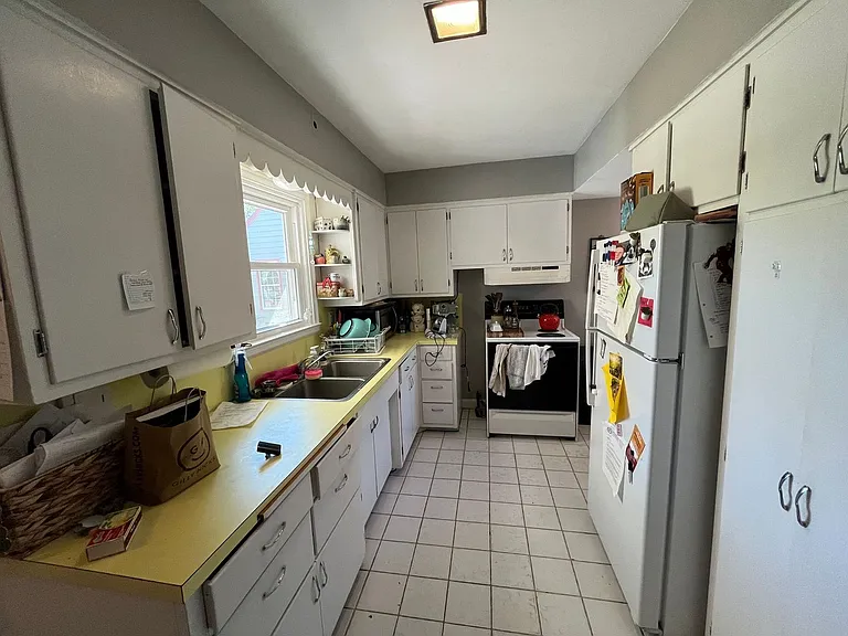 2204 Midway Blvd — Photo 3