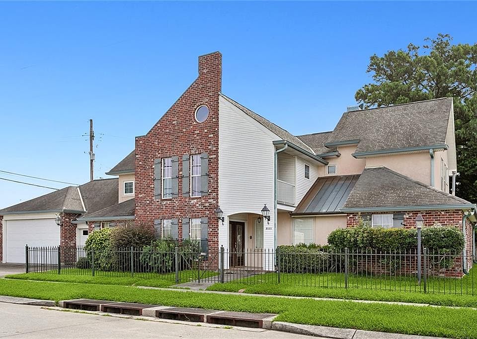 1st image of 2111 Harvard Ave