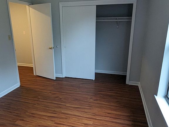 5th image of 163 Clifford St #163