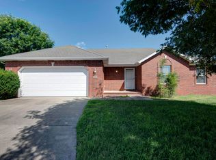 6011 N 9th Ave, Ozark, MO 65721