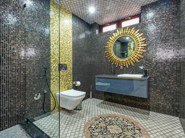 112-38 72nd Avenue image 20 of 21