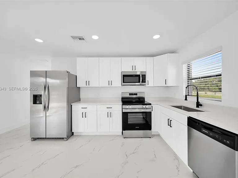 4987 Fairway Ct — Photo 4