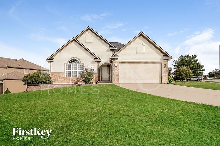 1st image of 4614 NE 102nd Ct