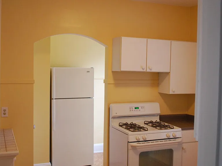 1304 Paxton Ave #2 — Photo 6