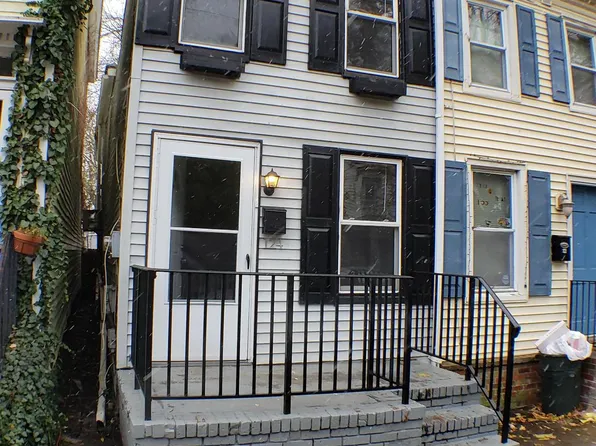 124 2nd St, Bordentown, NJ 08505