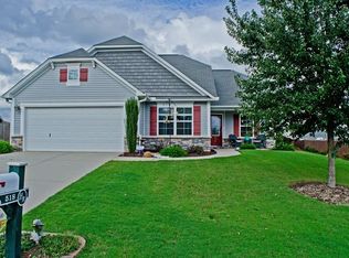 518 Goldstone Ln, Boiling Springs, SC 29316