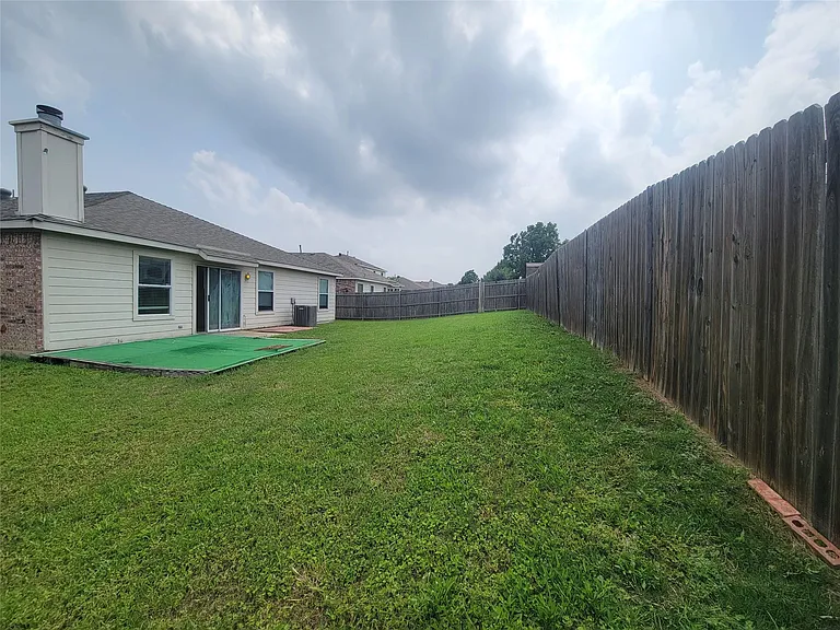 1411 Dundee Dr — Photo 18