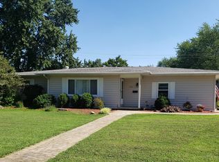 705 W Rustic St, Robinson, IL 62454