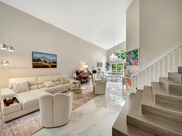 10880 NW 58th Ter, Doral, FL 33178