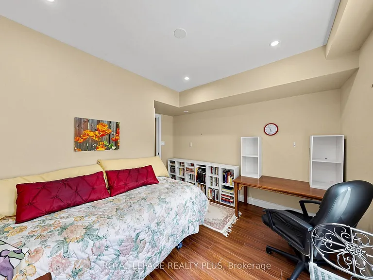2328 Yolanda Dr — Photo 24