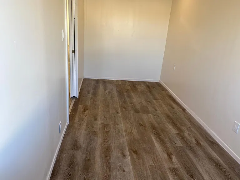 4512 Bond St — Photo 9
