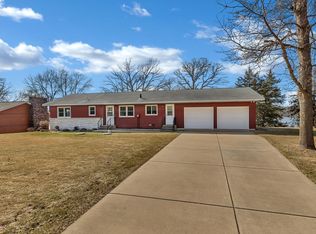 18598 Cedar Ln, Richmond, MN 56368