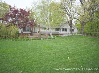 90 Myrtlewood Rd, Wayzata, MN 55391