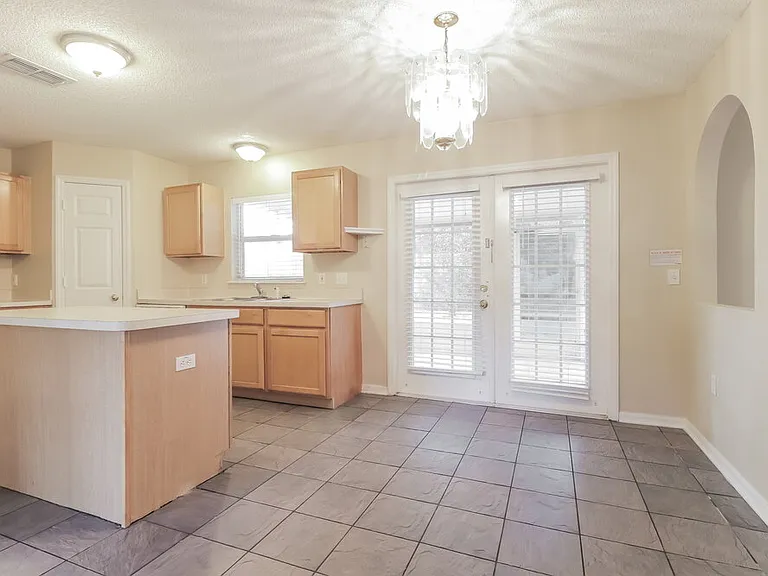 12466 Woodbury Cove Dr — Photo 7