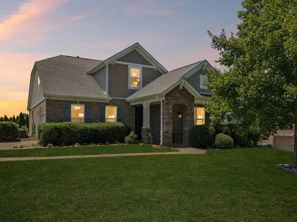 2293 Dewey Dr, Spring Hill, TN 37174