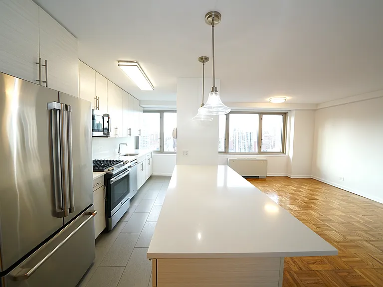 444 E 82nd St #29F — Photo 2