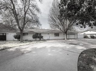 303 Trout Lake Dr, Sanger, CA