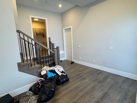 3rd image of 51144 Farmers Way