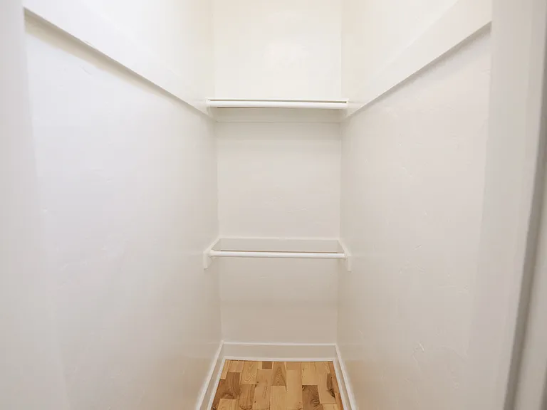 112 12th St N #118 — Photo 14