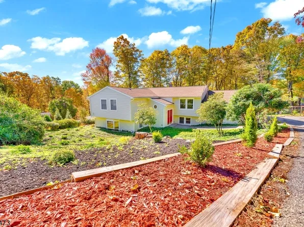 11 Mountain View Ter, Byram Twp., NJ 07871