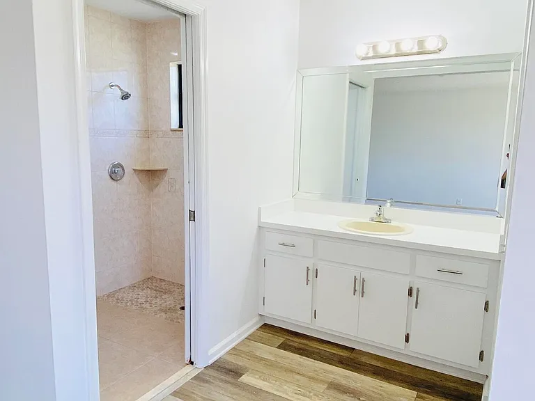 212 Trace Ct — Photo 14