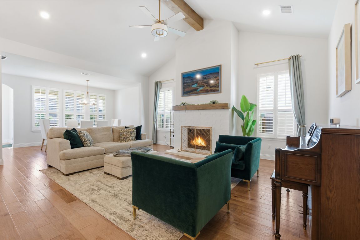 next background image