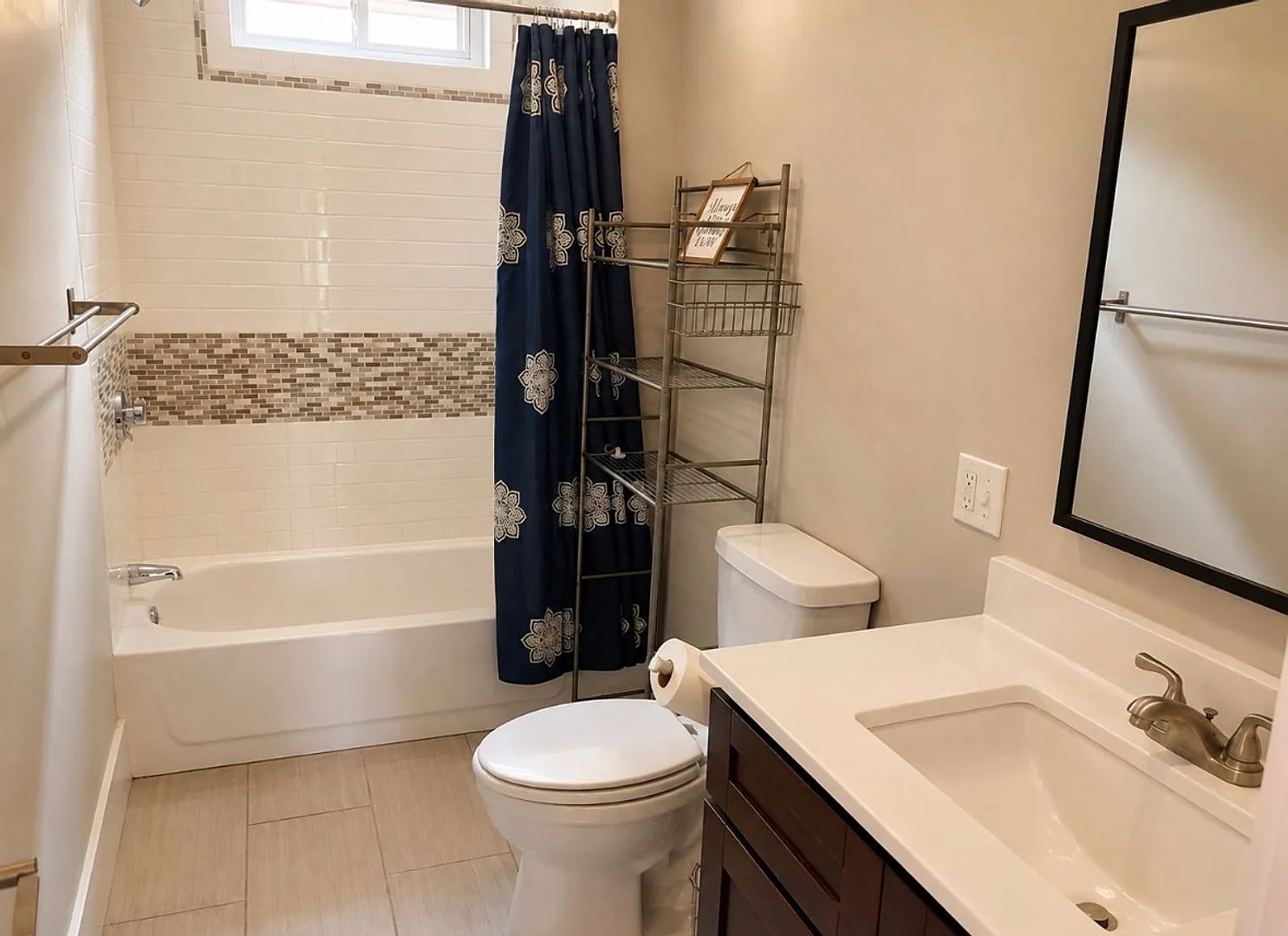 207 Lowden Street — Photo 3
