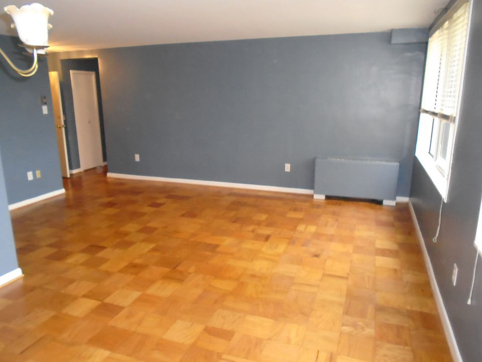 1st image of 6641 Wakefield Dr APT 606