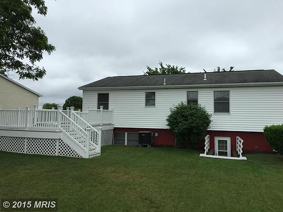 3rd image of 112 Meadowbrooke Pl