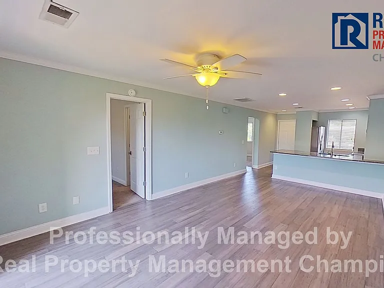 3728 Saint Johns Ct #B — Photo 4