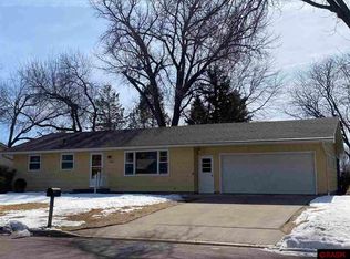 2801 E Main St, Mankato, MN 56001