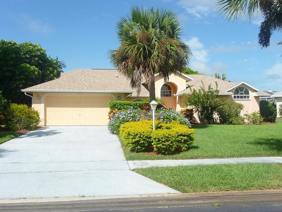 1st image of 318 Island Dr