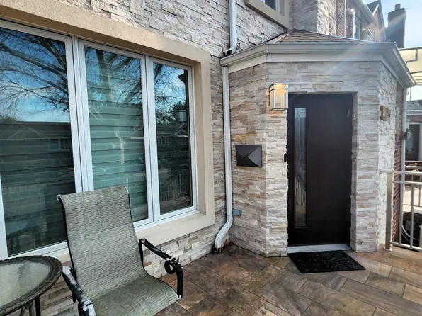 2229 East 26th Street image 2 of 20