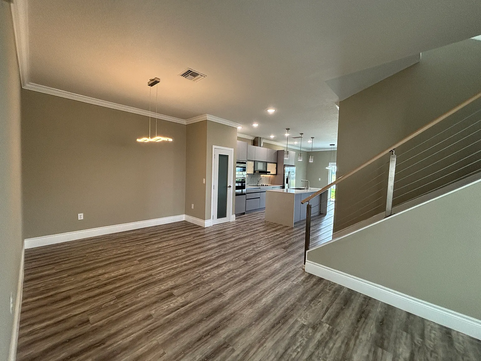 4 bed, 2.5 bath, 2224 sqft, $2,600 — Photo 4