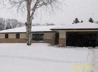 N81W5857 Orchard Dr, Cedarburg, WI 53012