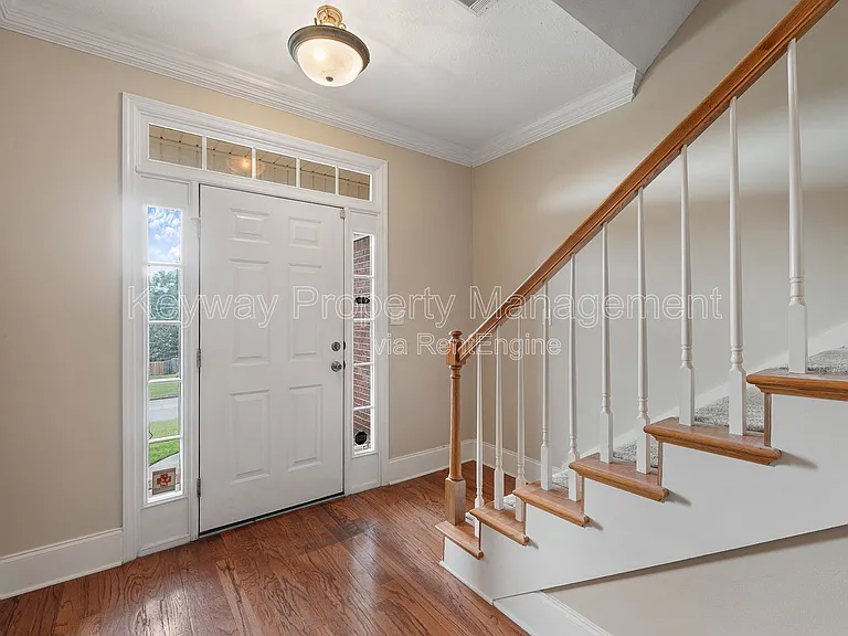 4890 Somerset Dr — Photo 4