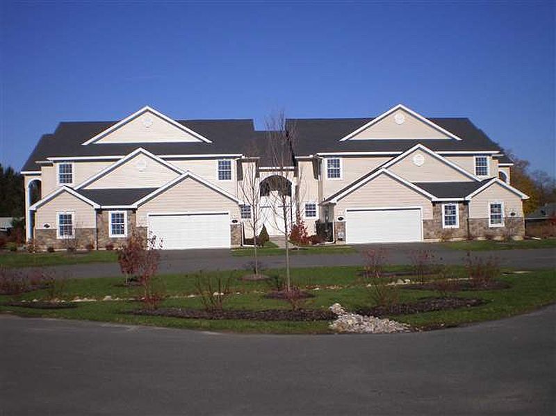 4th image of 15 FRIEBEL Street