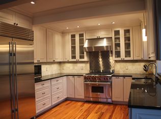 6104 Namakagan Rd, Bethesda, MD 20816