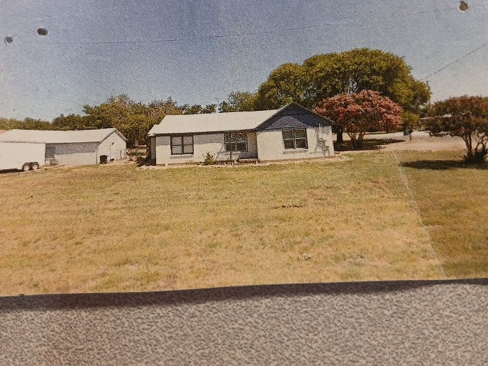 1st image of 220 N Avenue D