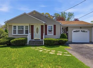 21 Citizen St, Cumberland, RI 02864