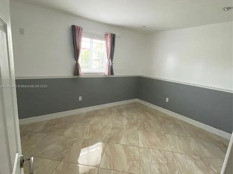 7920 NW 173rd St — Photo 3