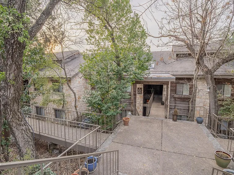 8200 Neely Dr #209 — Photo 17