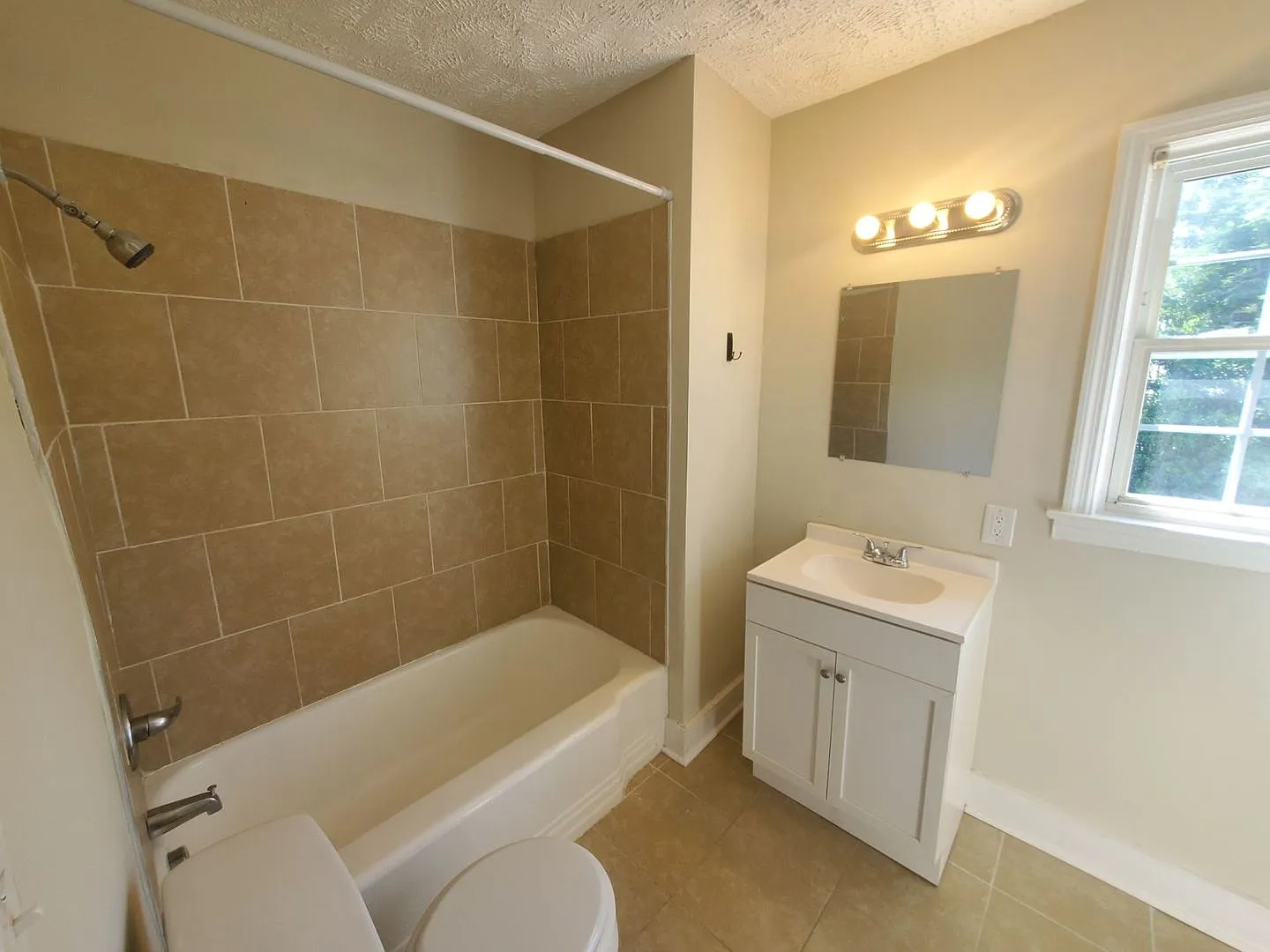 232-C Woodrow Street ~ Haymount — Photo 2