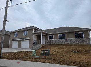 8125 N North Browns Station Rd, Columbia, MO 65202