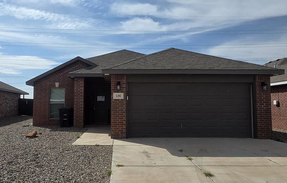 126 Pioneer Cir